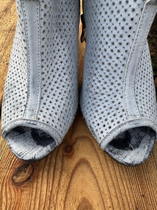 Продам ботильони