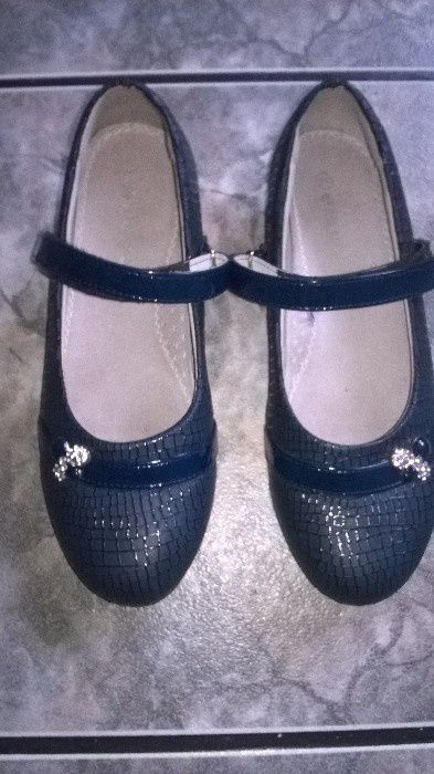 Buty r.35(wkładka 22)