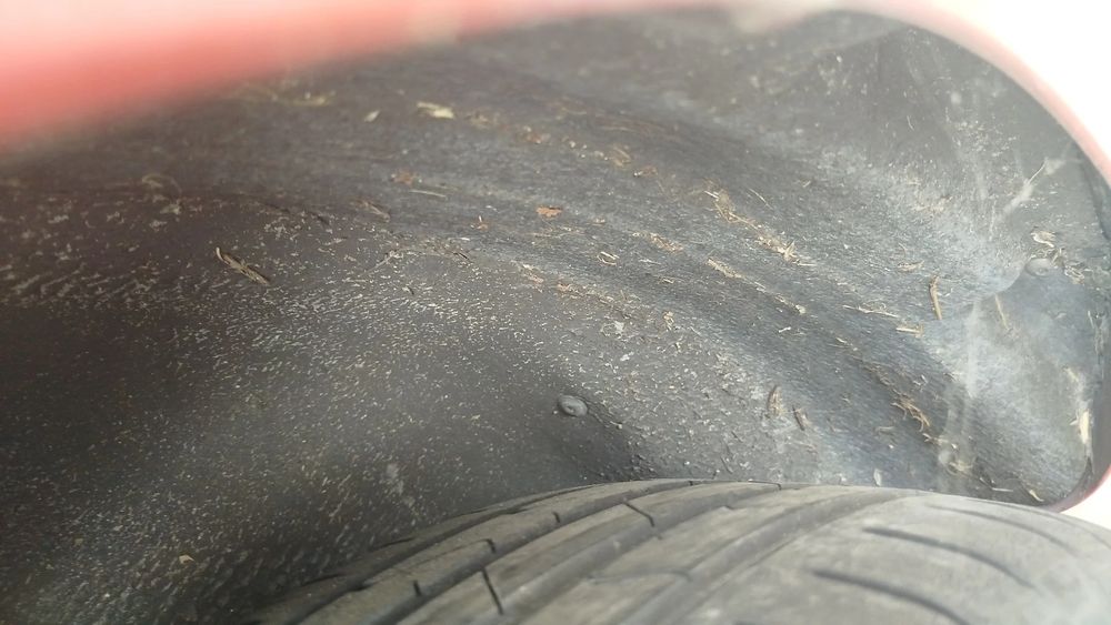 Cava roda trás esquerda AUDI A1 Sportback (8XA, 8XF)