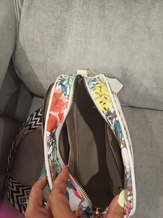 Mala senhora colorida