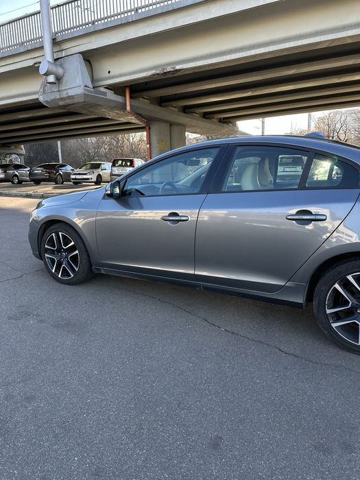 Volvo S60 2017 (2016) 2.0 бензин