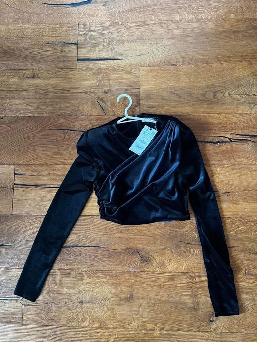 Aksamitny top z Zara, S nowy