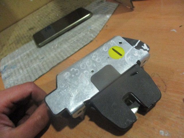 Fechadura / fecho da mala PEUGEOT 3008 I (0U_)