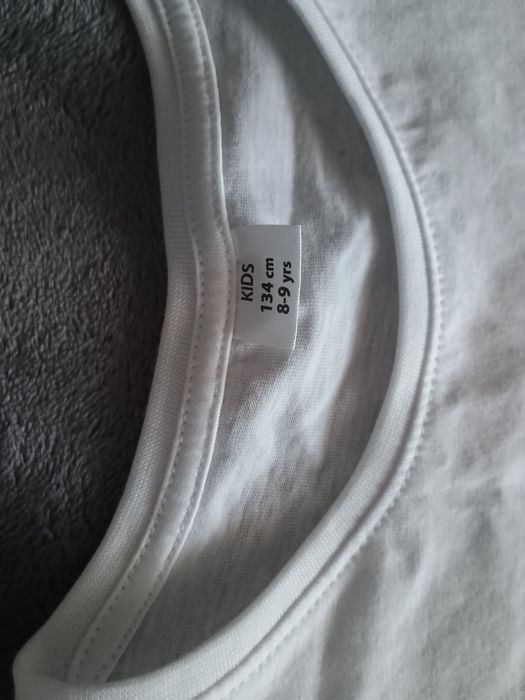 Koszulka biała dziewczęca 134/ galowa