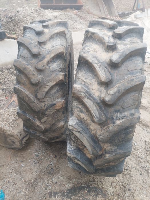 Disponível 2 pneus 380.85 r24