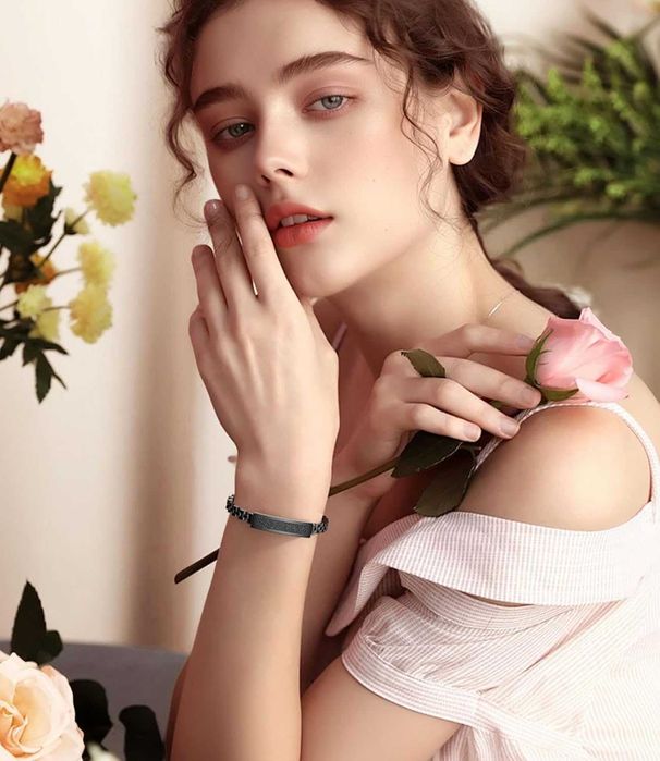 Bransoletka fitness tracke wodoszczelność czarna Smartband Walentynki