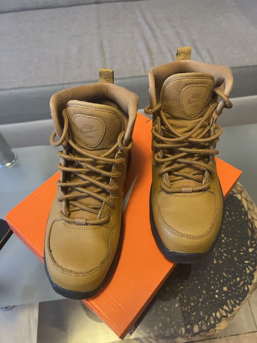 Buty zimowo-jesienne Nike r.36,5