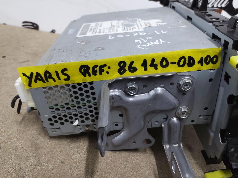 RÁDIO TOYOTA YARIS (_P13_) REF: 86140-0D100  | 2010 - 2025