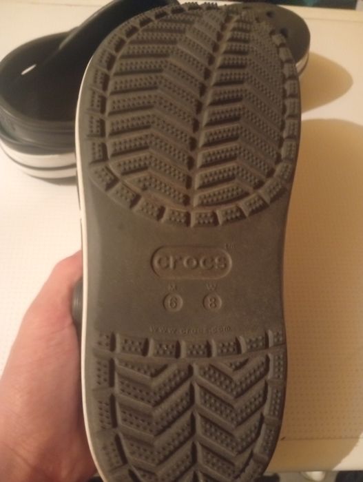 Klapki marki crocs