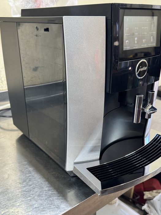 Кавомашина Jura S8