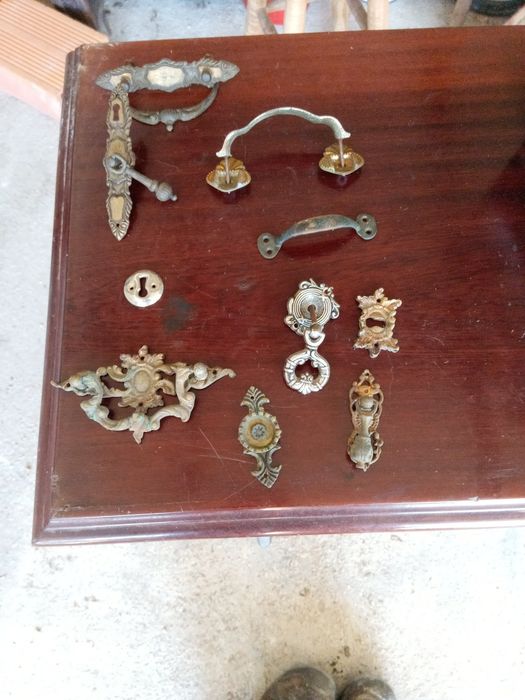 Vendo várias ferragens