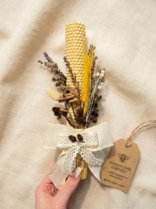 Свічка з натуральної вощини ручної роботи