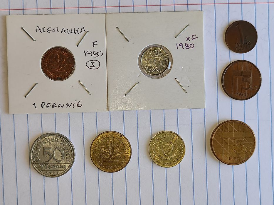 Lote de moedas de vários países - são 51 moedas