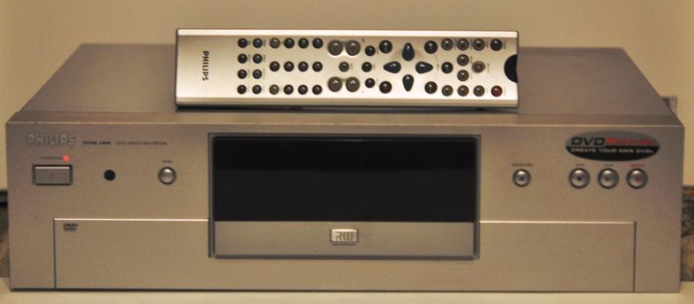 DVDR1000 MatchLine — Первый в мире пишущий DVD-рекордер (2001 год), винтаж в идеале