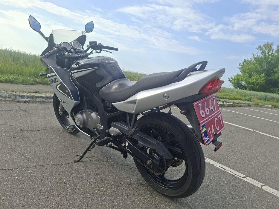 Мотоцикл Suzuki GS 500 F