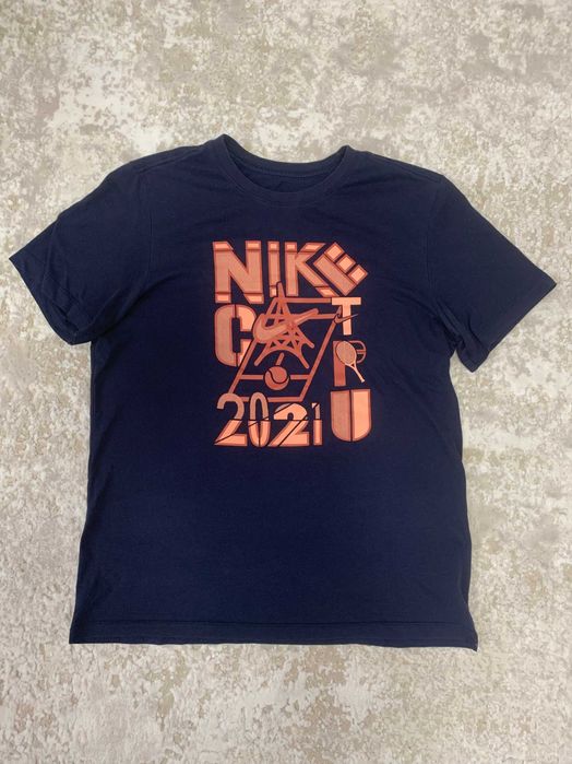 Футболка TheNikeTee DRI-FIT M-L