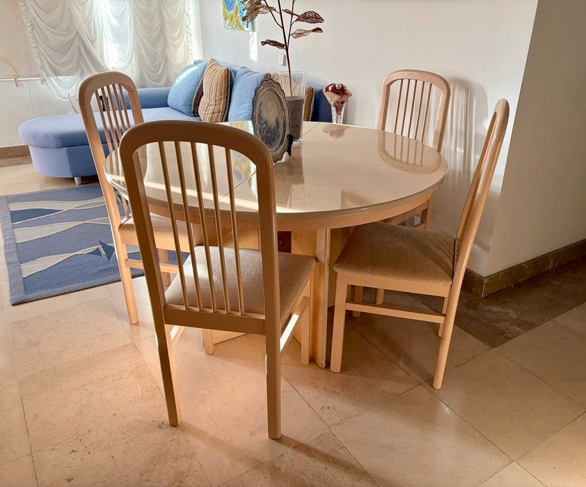 Conjunto Sala: Mesa + 6x Cadeiras + Cristaleira + Aparador