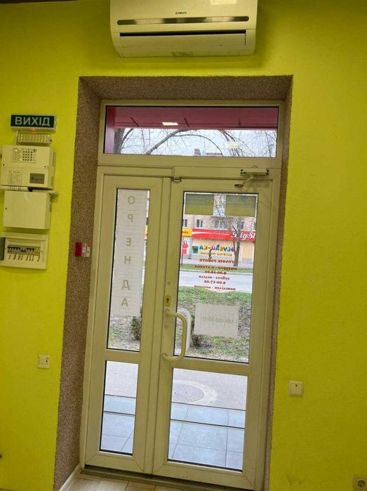 Оренда комерційного приміщення магазину 27м2
