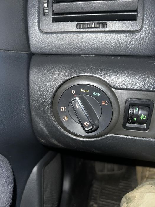 Переключатель света фар