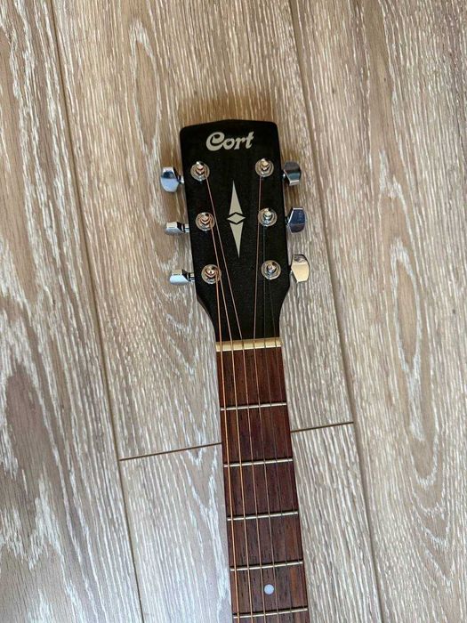 Акустическая гитара CORT AF510M