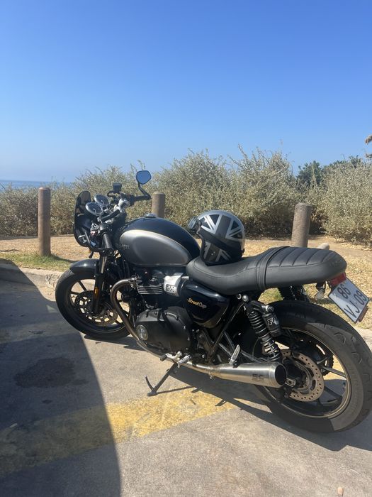 Triumph Street Cup 900