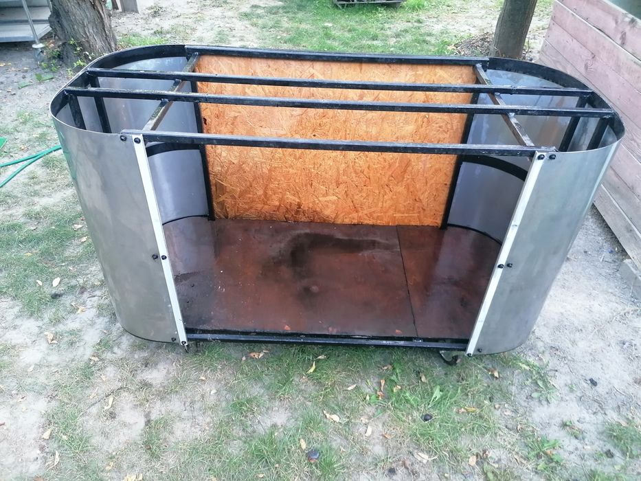 Wózek gastronomiczny duży.