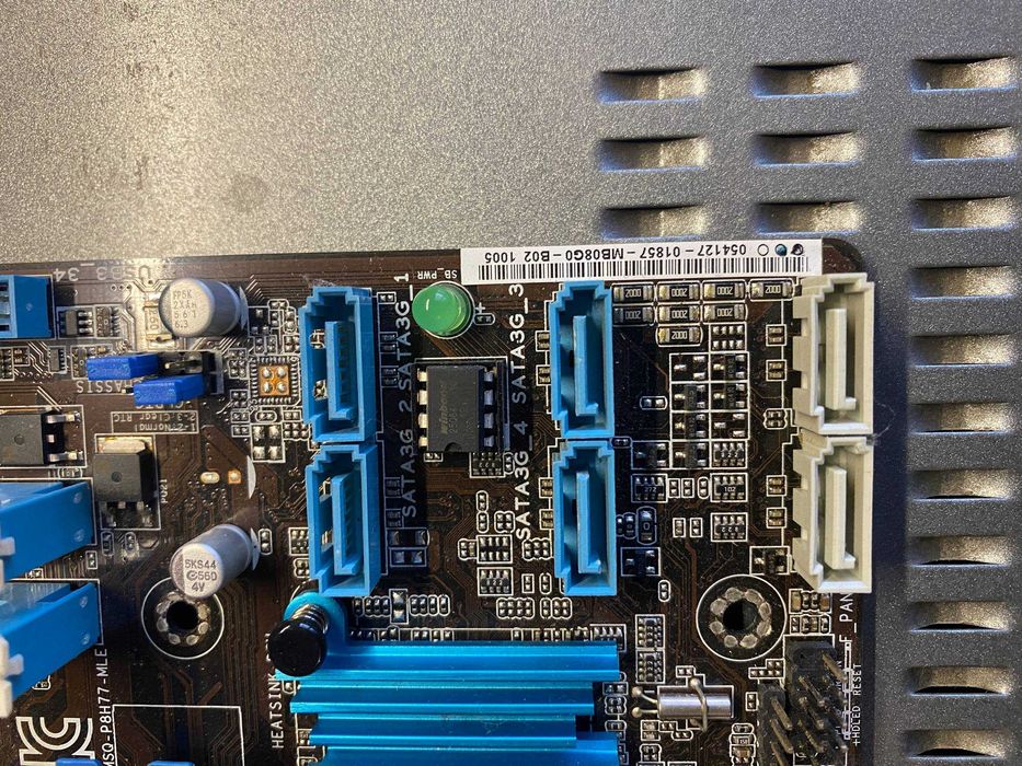 Материньска плата Asus soket 1155