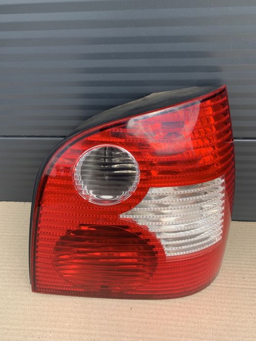 VW Polo 9N lampa prawa tylna prawy tył kompletna EUROPA