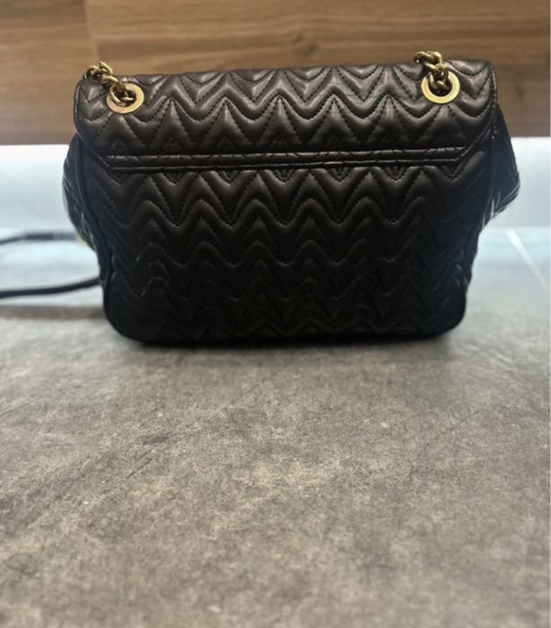 Czarna torebka PINKO na ramie