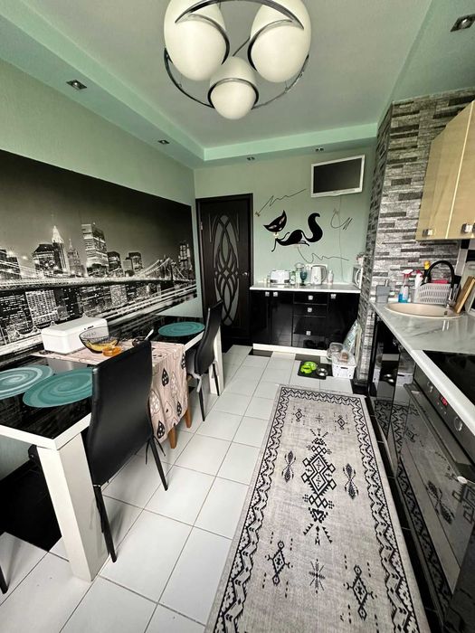 Продается 3-х комнатная квартира район Артема.