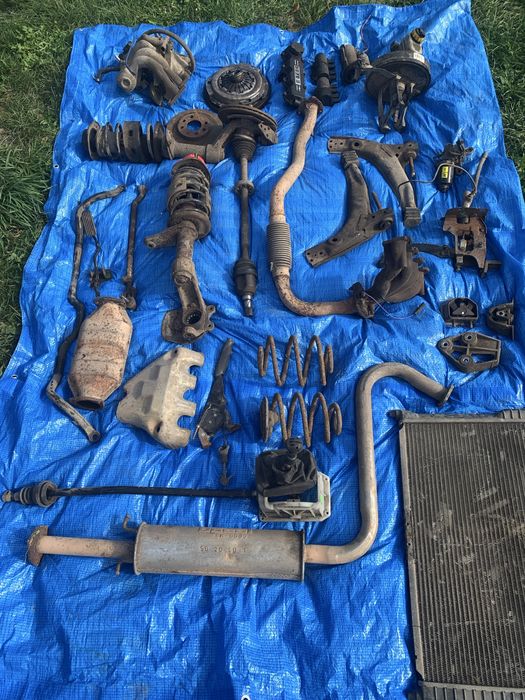 Запчастини Daewoo Lanos Заз Ланос 1.5 Клапанна кришка