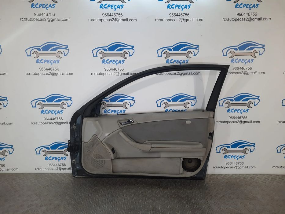 Porta Frente Direita Mercedes Benz Class CLC W203 Coupe 2008 – 2011