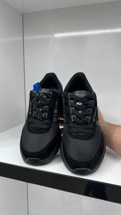 Кросівки Adidas Retropy E5 чорні (42 розмір)