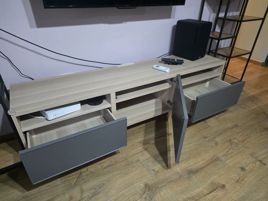 Szafka RTV Ikea Besta