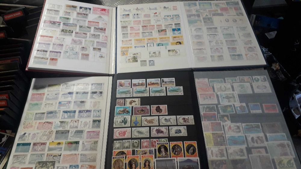 2250 Selos usados + 750 novos DIFERENTES- 4 albuns