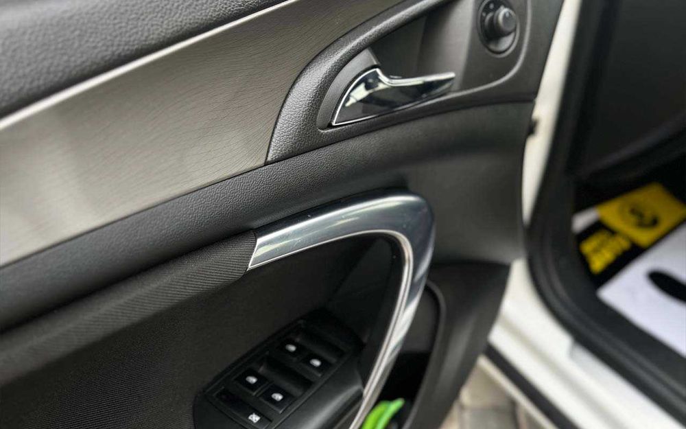 Opel Insignia Sports Tourer 2013