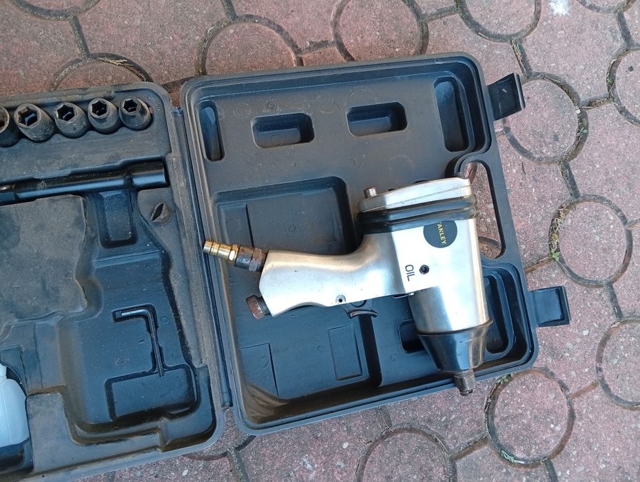 Klucz udarowy pneumatyczny Stanley