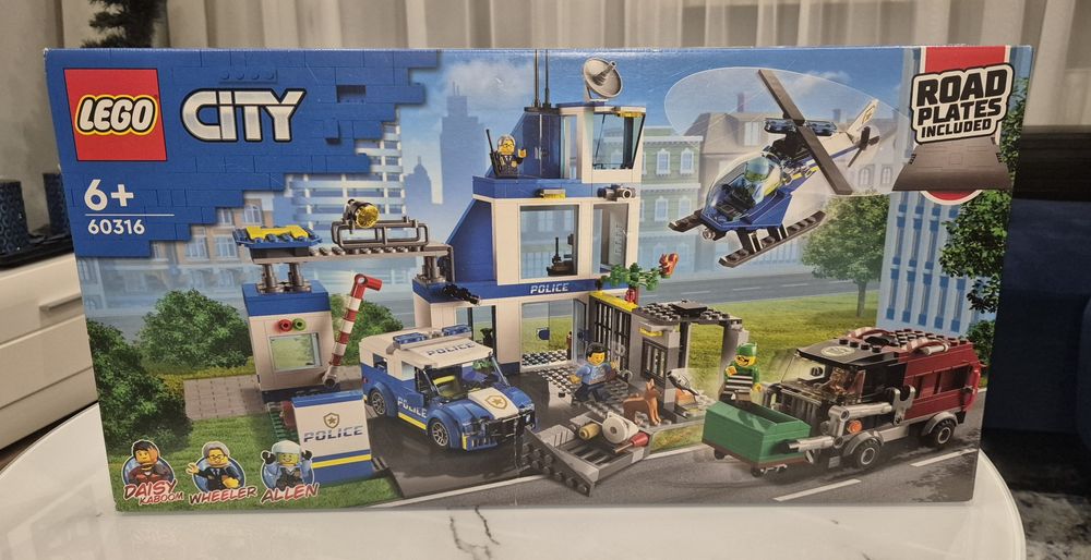 Lego City 60316 Posterunek policji