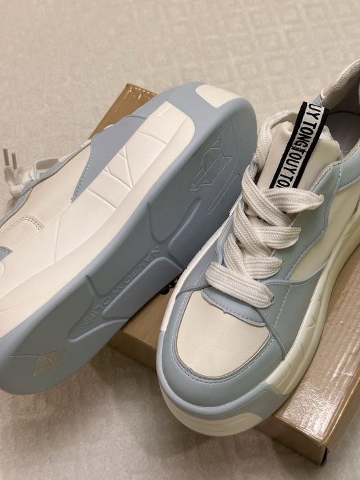 Нові кроси підкос Naked Wolfe