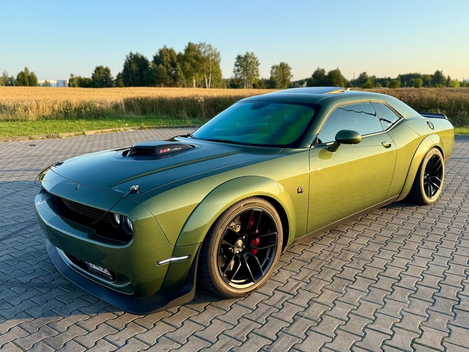 Dodge Challenger Dodge Challenger SCAT PACK WIDEBODY F8 green