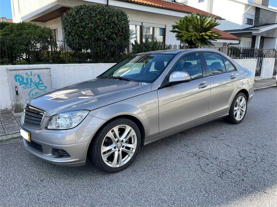 Mercedes Benz C200 CDI - 124000km - Nacional - C220