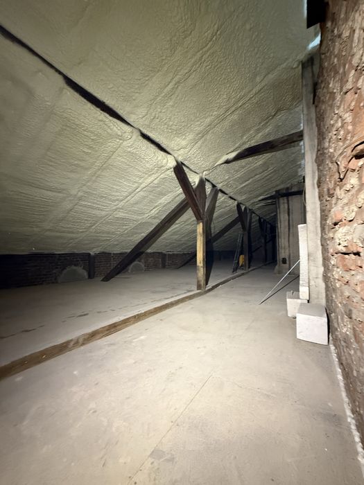 Ocieplanie piana Pur ,Pianowanie poddaszy ,ocieplanie poddasza pianka