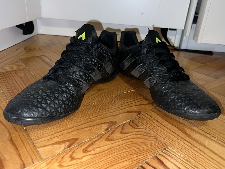 Chuteiras futsal Adidas - Bom estado