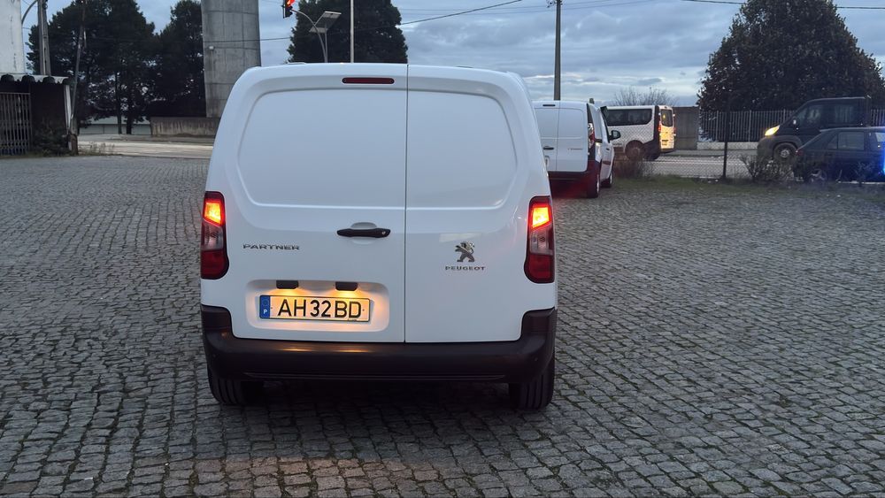Peugeot partner 1.5hdi 2 lug 2021
