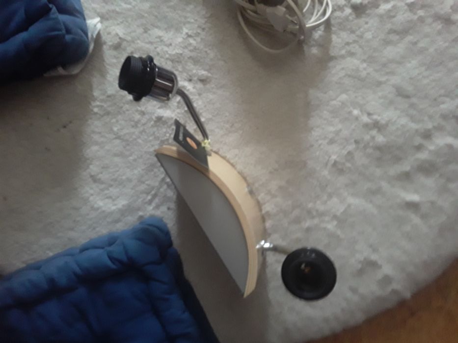 Candeeiros para aplicar na parede