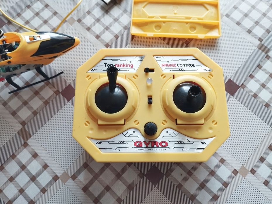 Гвинтокрил на радіо керуванні.