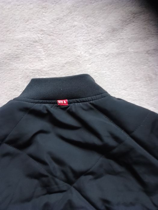 Kurtka bomberka xs Hummel