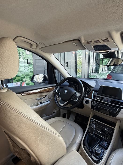 BMW 216d Gran Tourer Luxury | 2016 | Nacional | 150.000 km — photo 2
