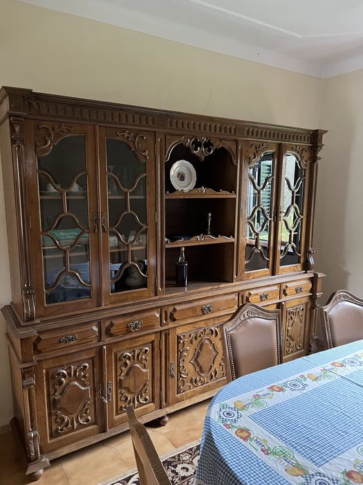 Movel de sala mais mesa e cadeiras