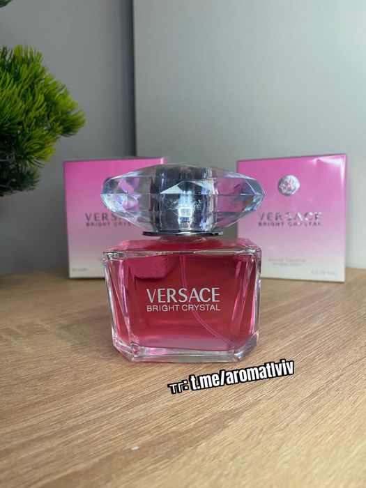 Парфумована вода Versace Bright Crystal 90мл.
